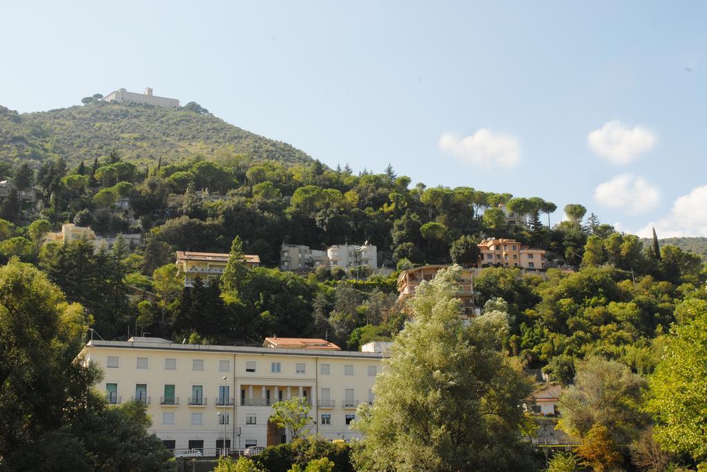 La Residenza Di Carolina Apartment Cassino Exterior photo
